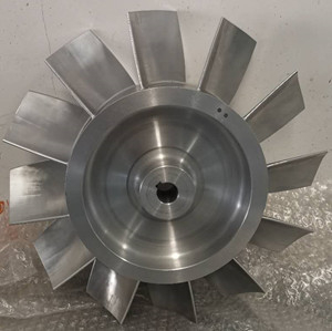 Impulsor del ventilador del ventilador de aluminio mediante un centro de mecanizado CNC de 5 eje